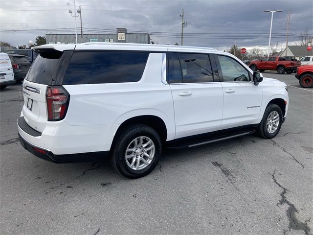 2023 Chevrolet Suburban LT