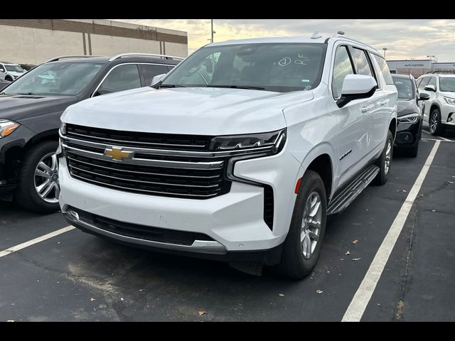 2023 Chevrolet Suburban LT