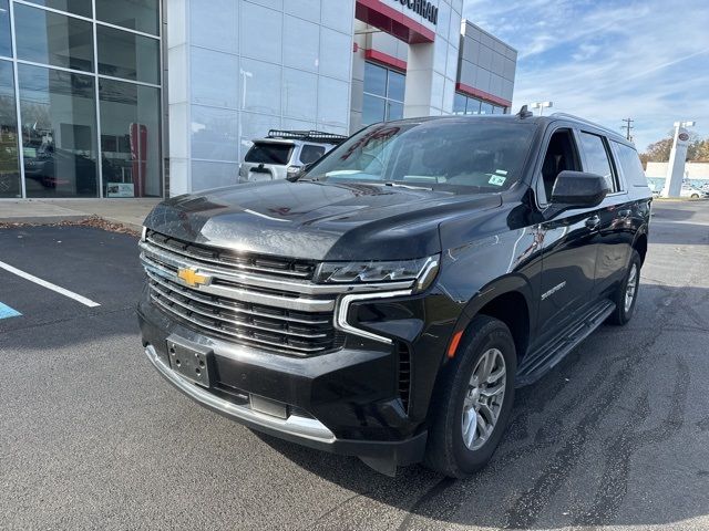 2023 Chevrolet Suburban LT