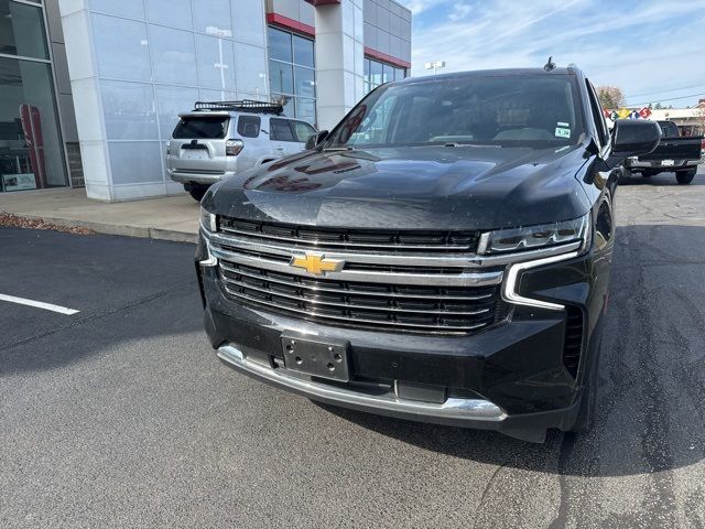 2023 Chevrolet Suburban LT