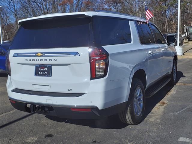 2023 Chevrolet Suburban LT