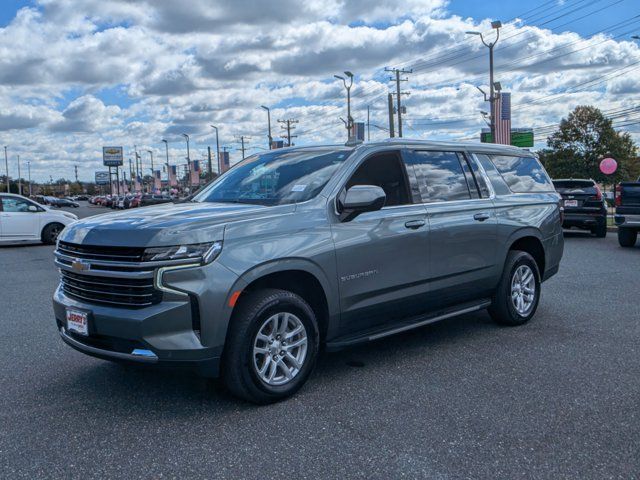 2023 Chevrolet Suburban LT