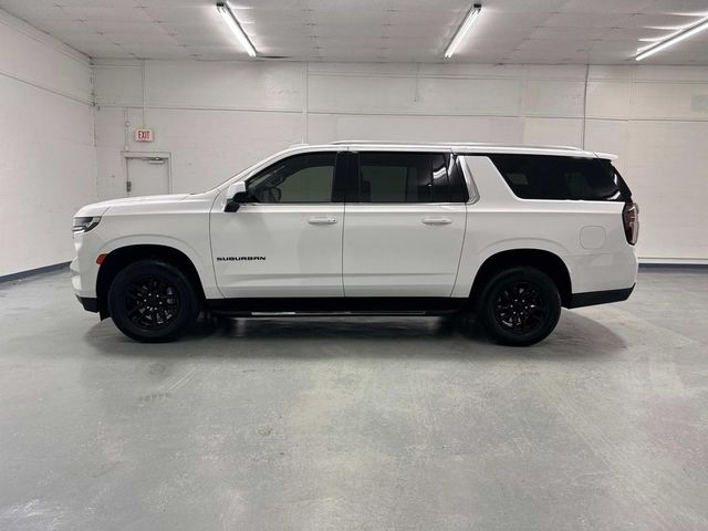 2023 Chevrolet Suburban LT