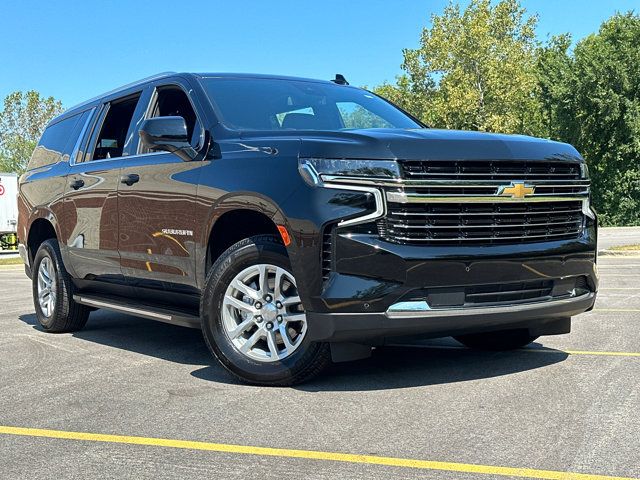 2023 Chevrolet Suburban LT