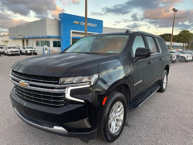 2023 Chevrolet Suburban LT