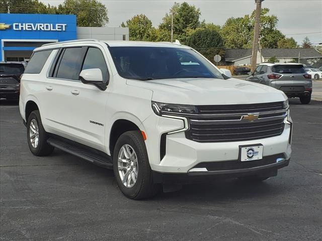 2023 Chevrolet Suburban LT