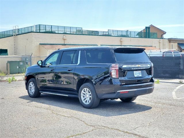 2023 Chevrolet Suburban LT