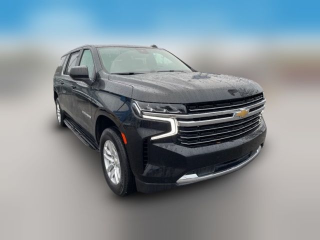 2023 Chevrolet Suburban LT