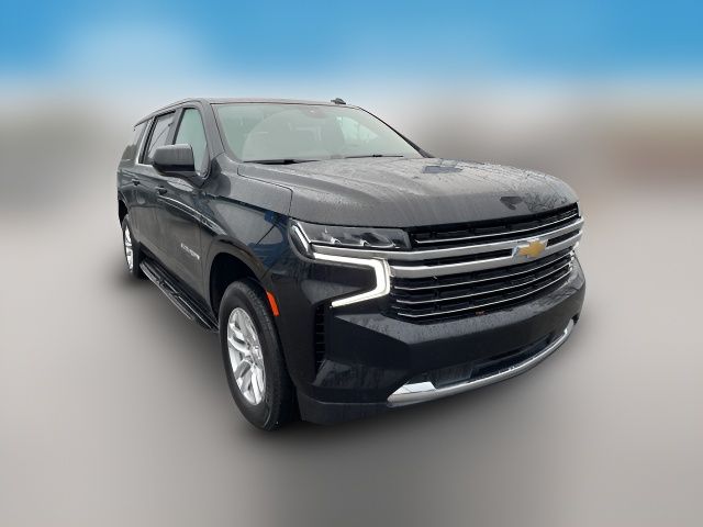 2023 Chevrolet Suburban LT