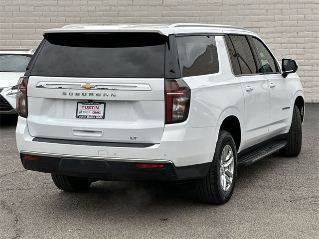 2023 Chevrolet Suburban LT