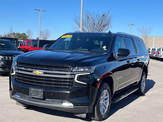 2023 Chevrolet Suburban LT