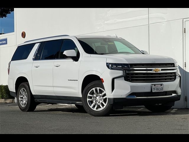 2023 Chevrolet Suburban LT