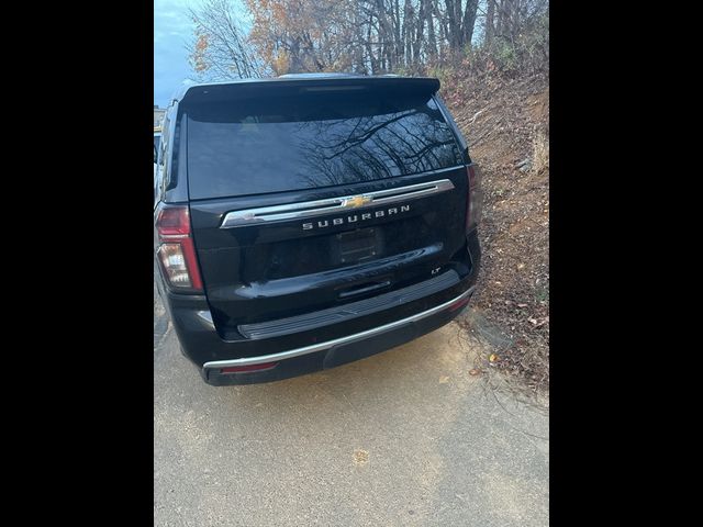 2023 Chevrolet Suburban LT