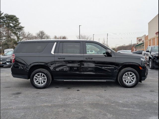 2023 Chevrolet Suburban LT