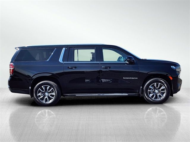 2023 Chevrolet Suburban LT