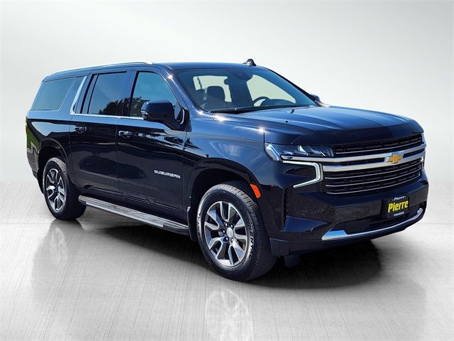 2023 Chevrolet Suburban LT