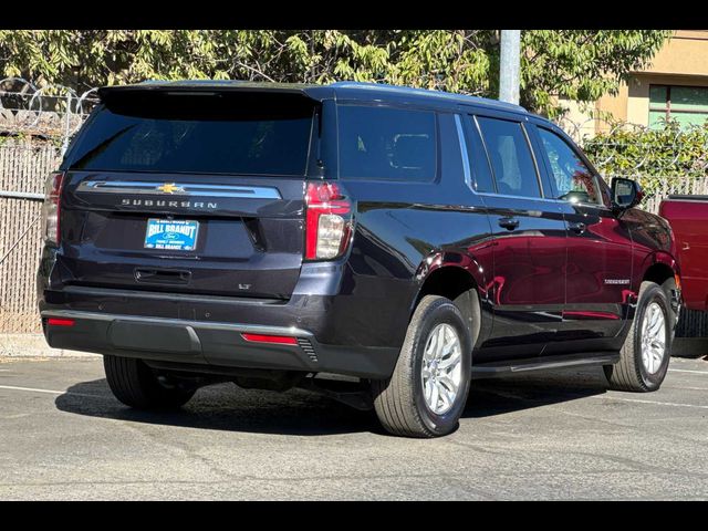 2023 Chevrolet Suburban LT