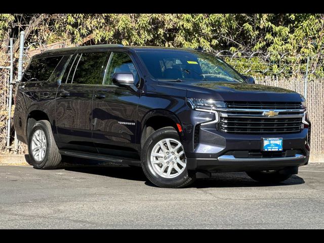 2023 Chevrolet Suburban LT