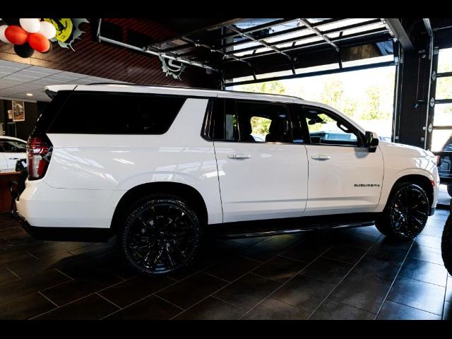 2023 Chevrolet Suburban LT