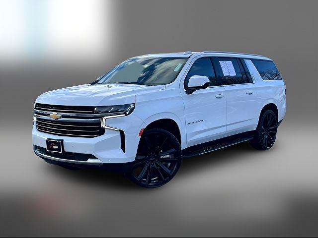 2023 Chevrolet Suburban LT