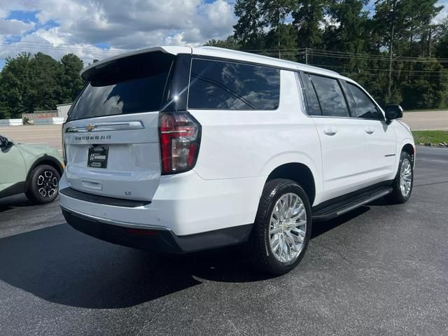 2023 Chevrolet Suburban LT