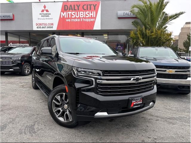 2023 Chevrolet Suburban LT