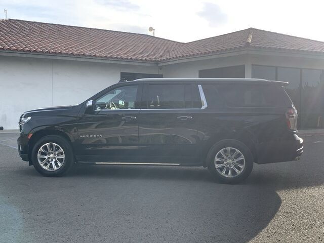 2023 Chevrolet Suburban Premier