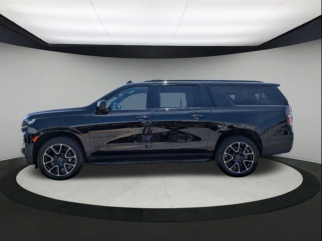 2023 Chevrolet Suburban RST