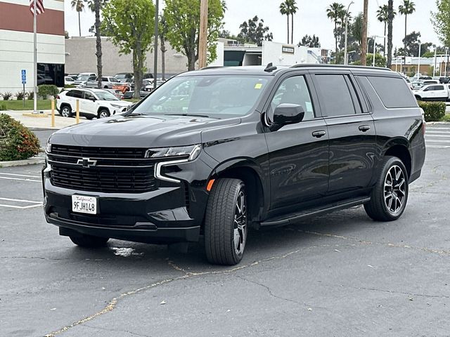 2023 Chevrolet Suburban RST