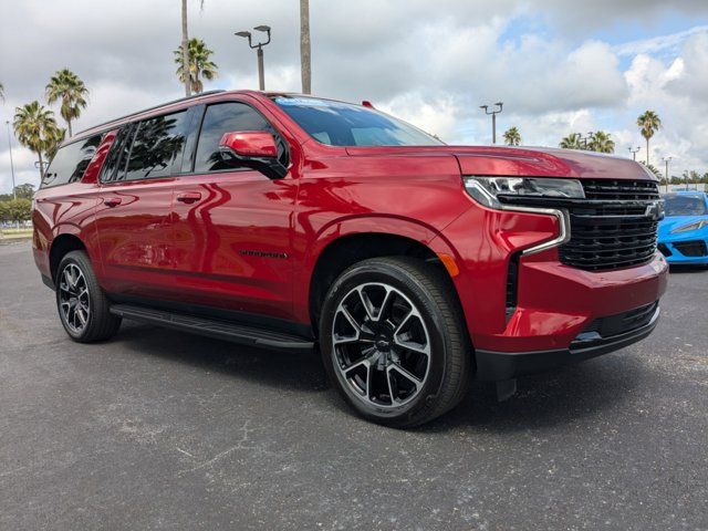 2023 Chevrolet Suburban RST