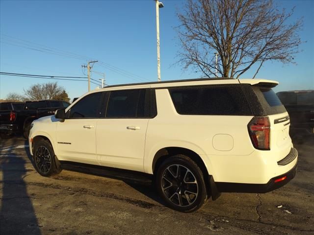 2023 Chevrolet Suburban RST