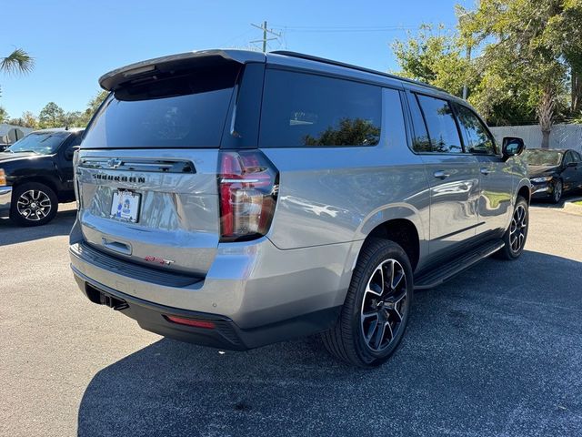 2023 Chevrolet Suburban RST