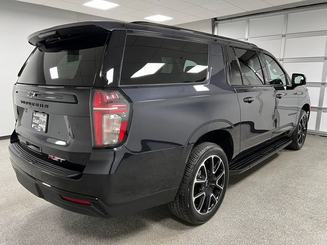 2023 Chevrolet Suburban RST