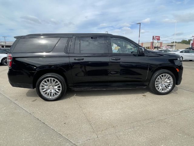 2023 Chevrolet Suburban RST