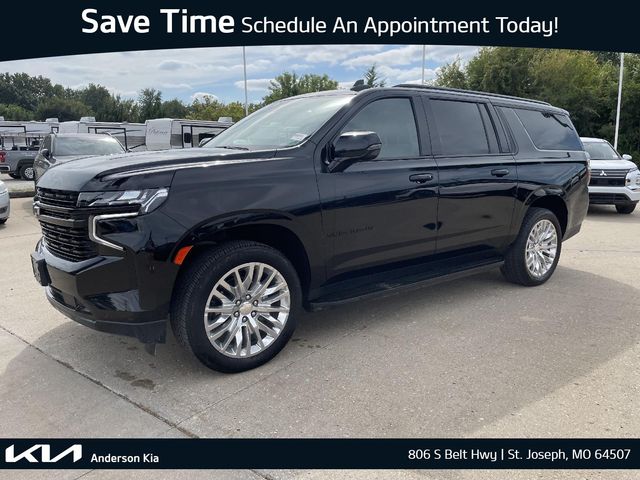 2023 Chevrolet Suburban RST