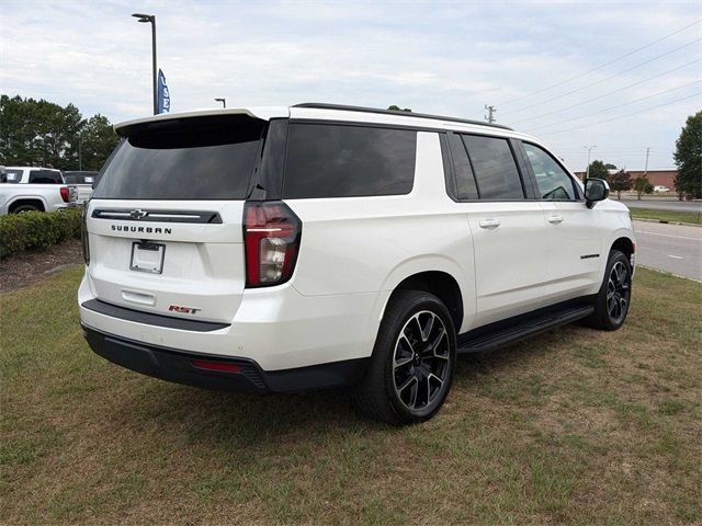 2023 Chevrolet Suburban RST