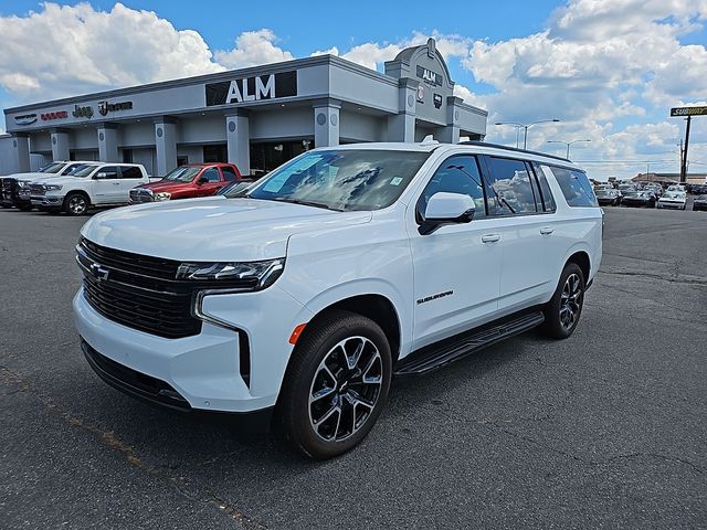 2023 Chevrolet Suburban RST