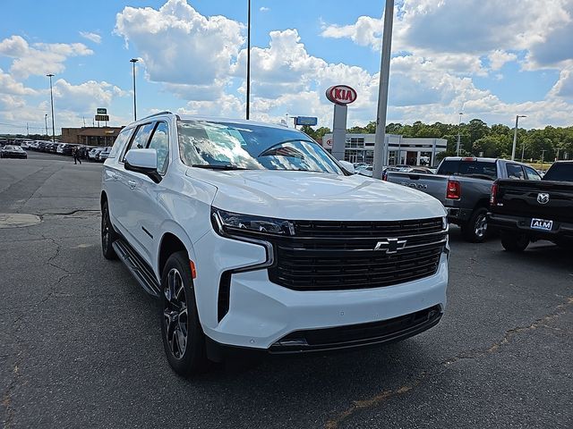 2023 Chevrolet Suburban RST