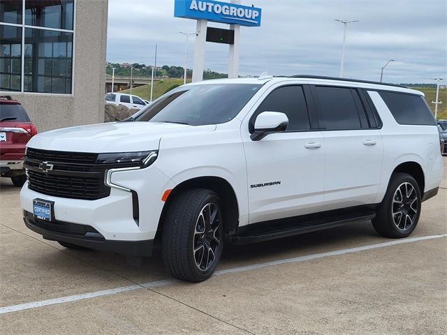 2023 Chevrolet Suburban RST