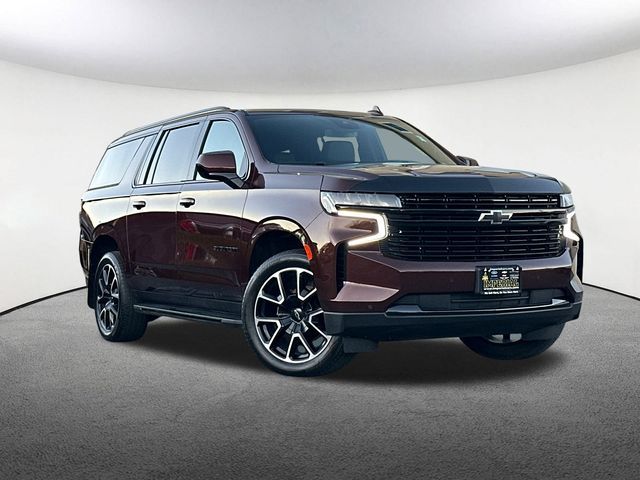 2023 Chevrolet Suburban RST