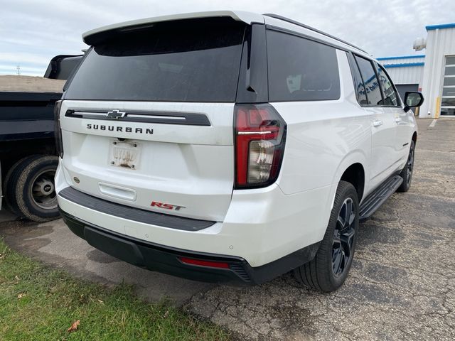 2023 Chevrolet Suburban RST