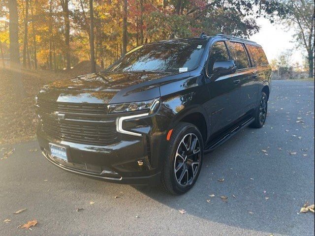 2023 Chevrolet Suburban RST