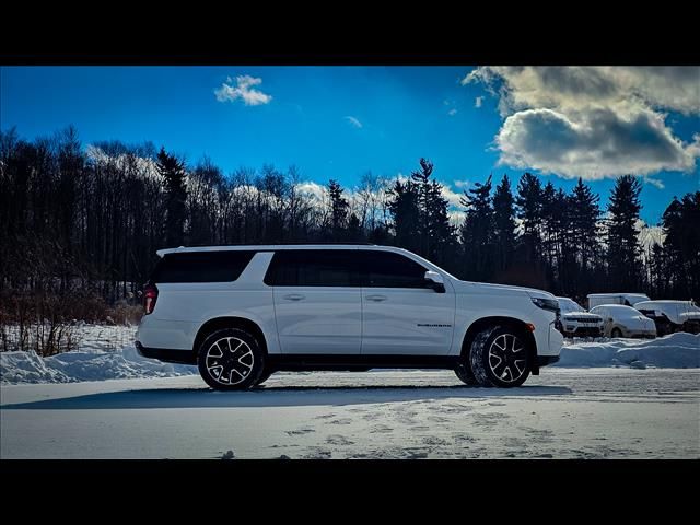 2023 Chevrolet Suburban RST