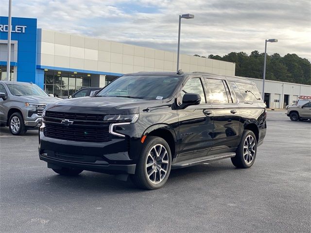 2023 Chevrolet Suburban RST