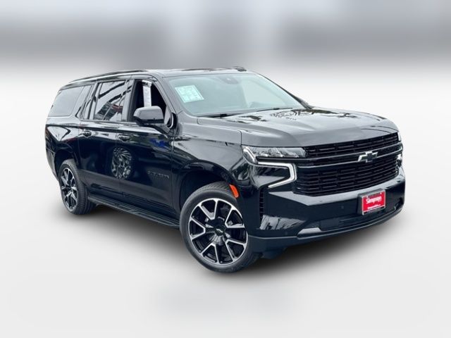2023 Chevrolet Suburban RST