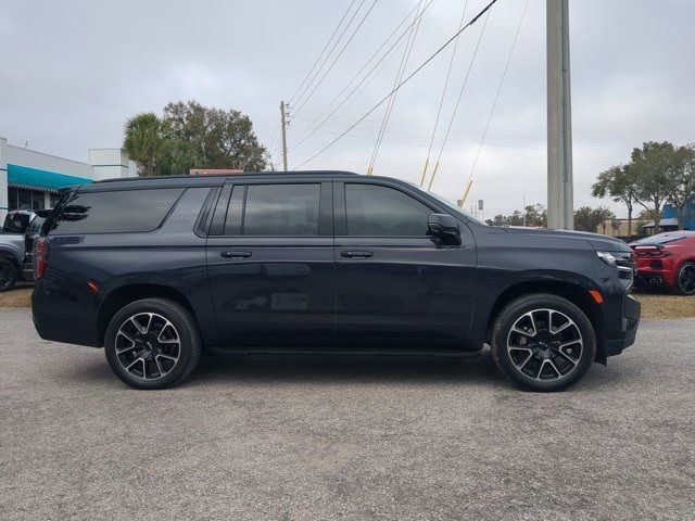 2023 Chevrolet Suburban RST