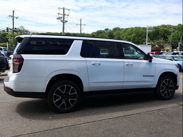 2023 Chevrolet Suburban RST