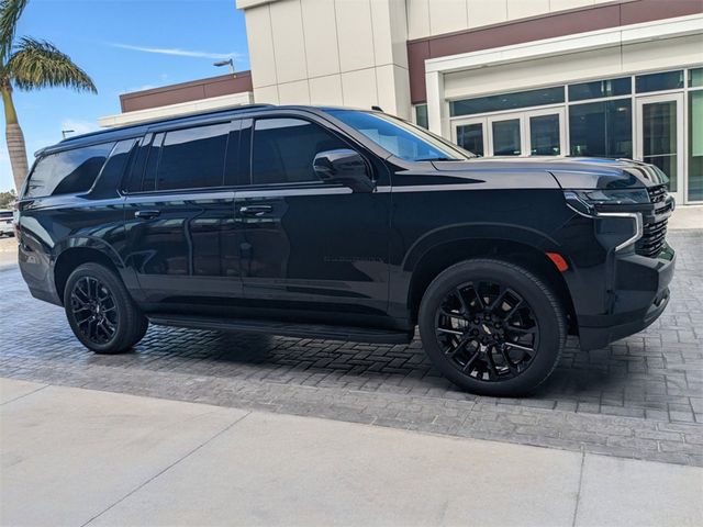 2023 Chevrolet Suburban RST