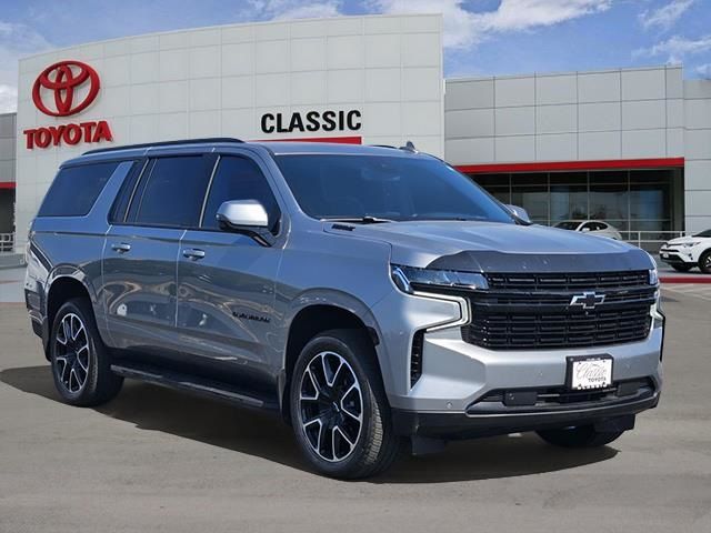 2023 Chevrolet Suburban RST