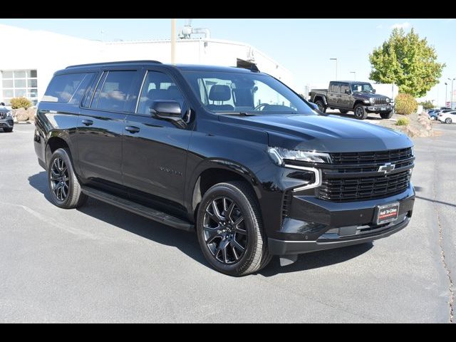 2023 Chevrolet Suburban RST